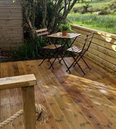 Y Nyth - The Nest Hotel Bridgend  Exterior photo